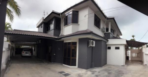 Отель Homestay Muar  Муар